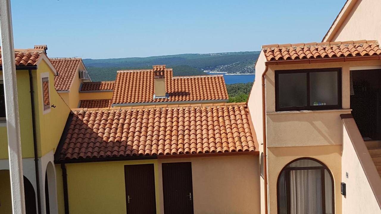 Apartman Ema 4+2 Koromacno Exterior photo